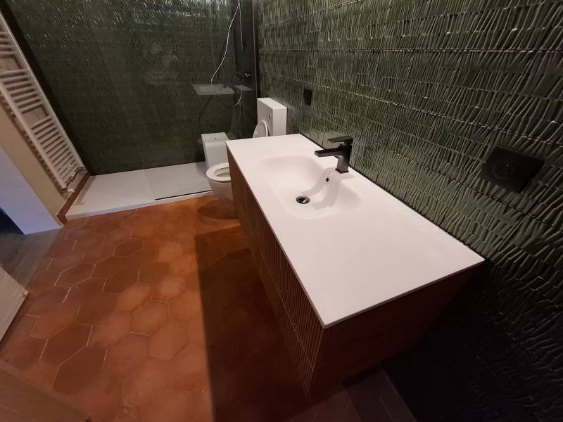 Création d'une salle de bain PMR